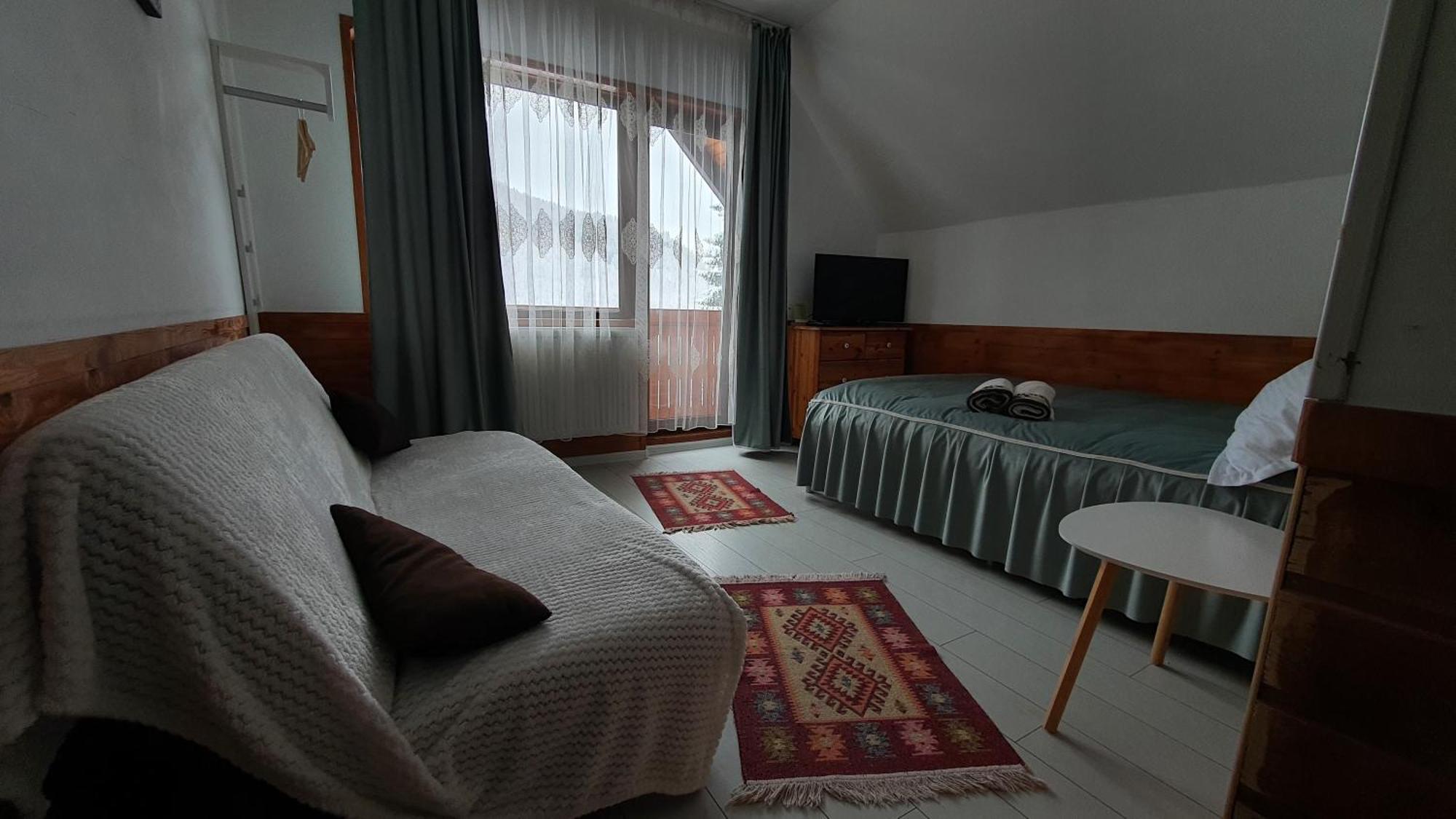 Cabana "Trei Brazi " Retezat Riu de Mori Exterior photo